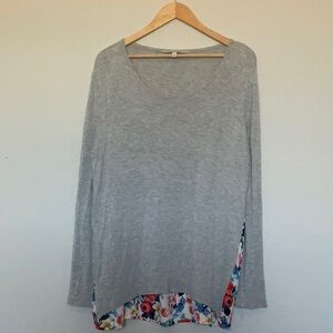 41 Hawthorne women’s top with floral back size L